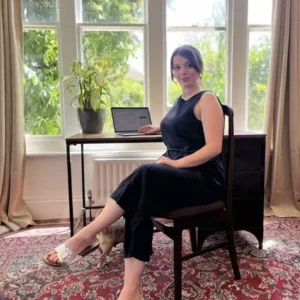 Author Claudia Hartley