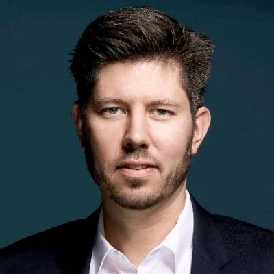 Author Maximilian Riege